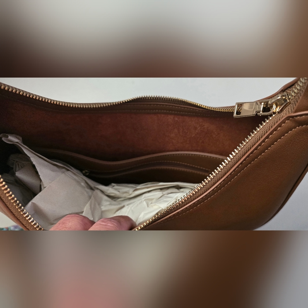 Unbranded Classic Brown Crescent Shoulder Bag - Picture 6 of 6